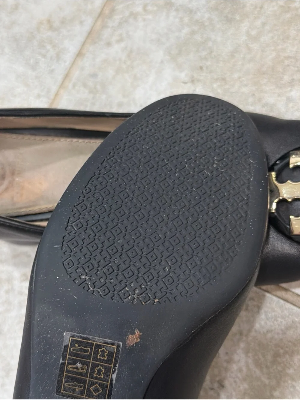 Tory Burch Benton 2 Size 6 Black Leather Block Heel Pumps Comfort Logo